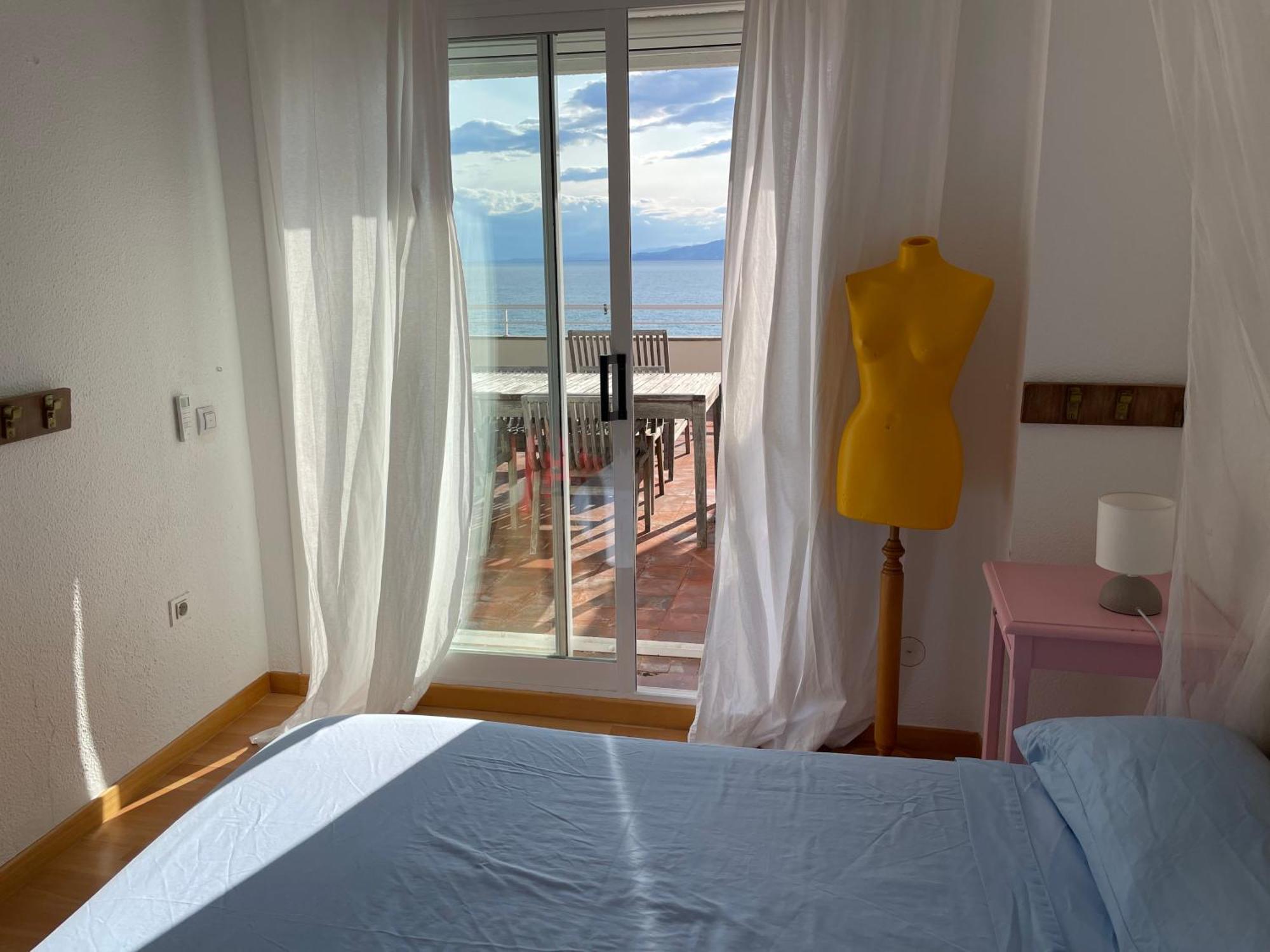 Apartamento Rits Beachfront Салоу Екстериор снимка