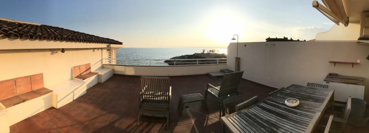 Apartamento Rits Beachfront Салоу Екстериор снимка
