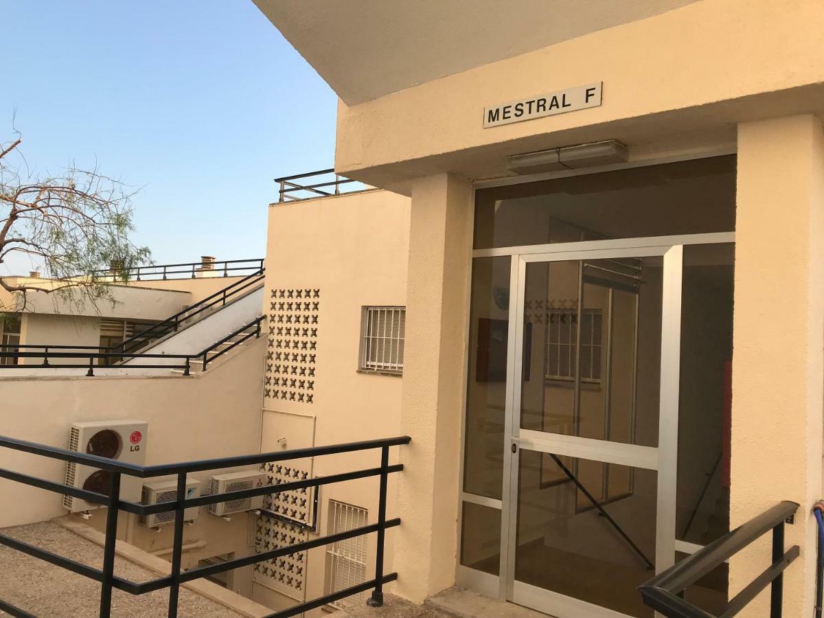 Apartamento Rits Beachfront Салоу Екстериор снимка